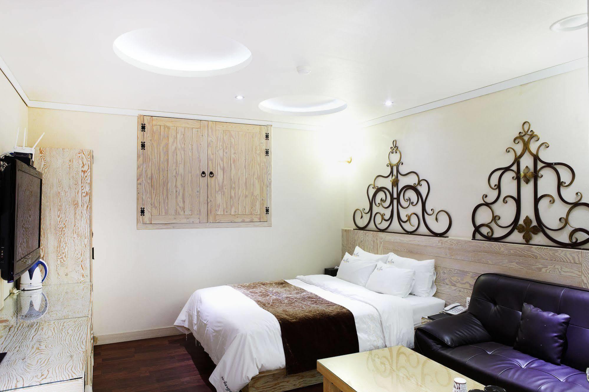 Bell Hotel Hwaseong Extérieur photo