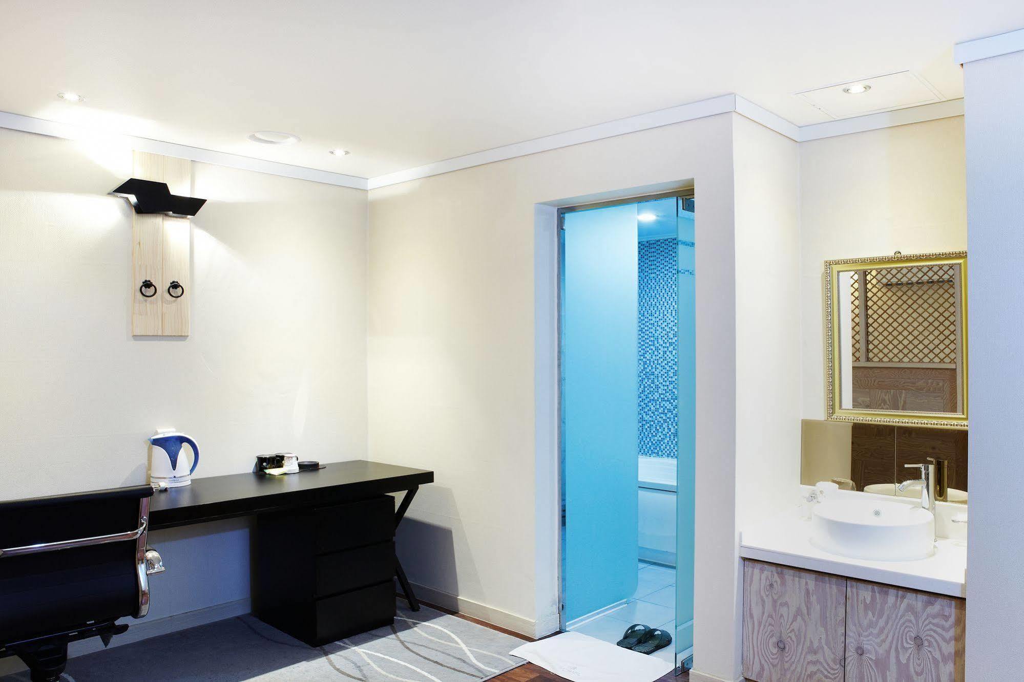 Bell Hotel Hwaseong Extérieur photo